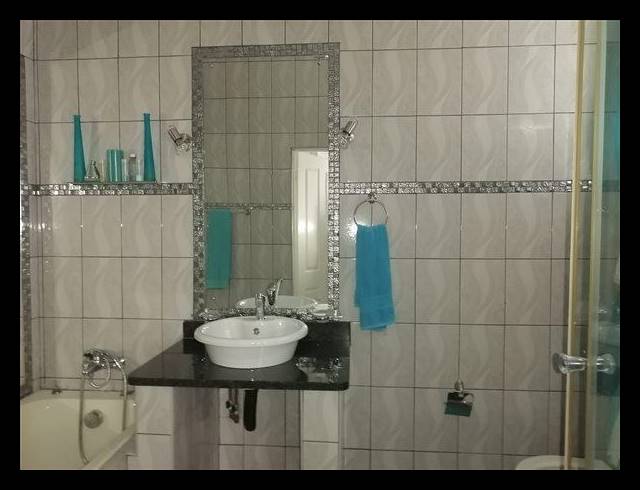 6 BEDROOM HOUSE FOR SALE IN MEER EN SEE